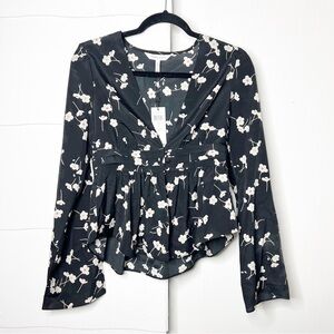 NEW with tags BCBGeneration Floral long sleeve blouse